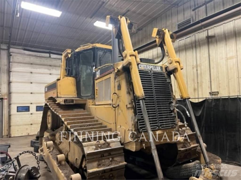 CAT D8R Buldozer sobre oruga