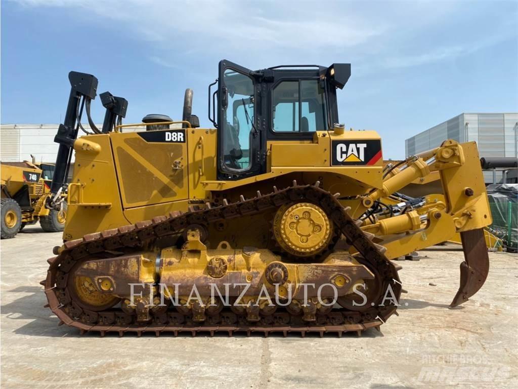 CAT D8R Buldozer sobre oruga