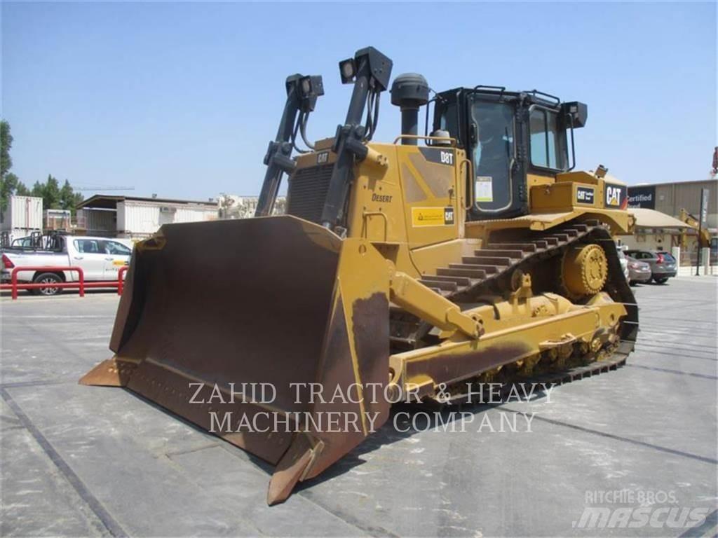 CAT D8T Buldozer sobre oruga