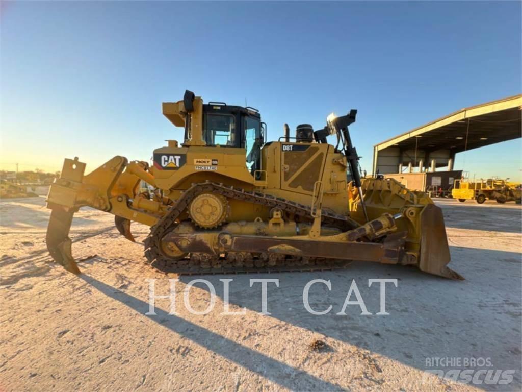 CAT D8T Buldozer sobre oruga