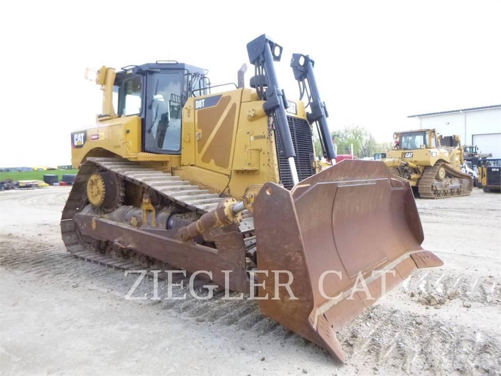 CAT D8T Buldozer sobre oruga