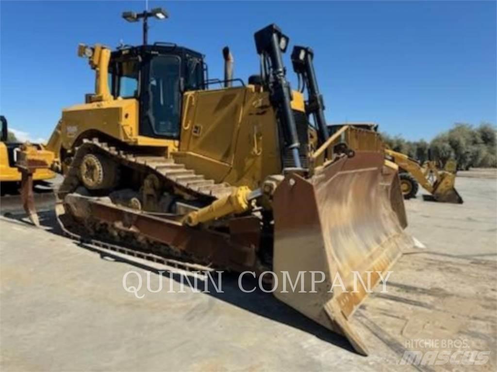 CAT D8T Buldozer sobre oruga