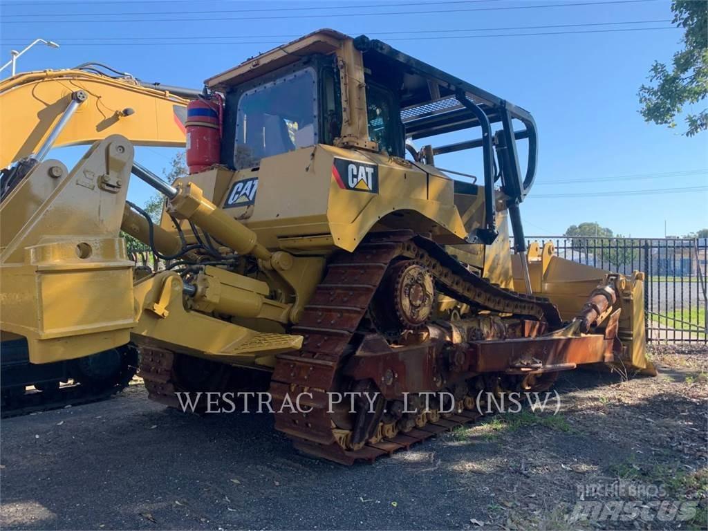 CAT D8T Buldozer sobre oruga