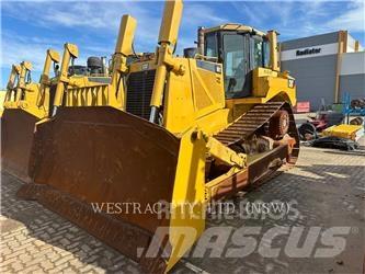 CAT D8T Buldozer sobre oruga