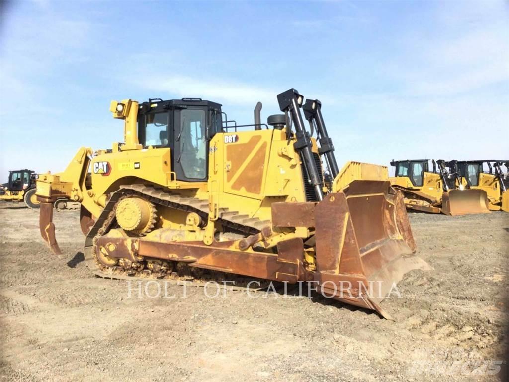 CAT D8T Buldozer sobre oruga