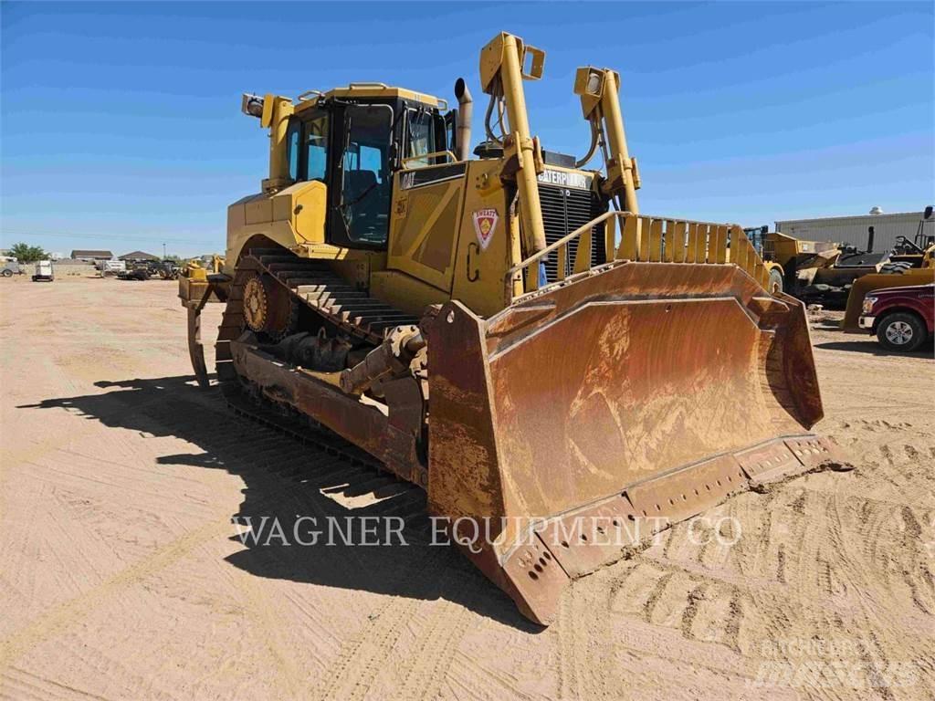 CAT D8T Buldozer sobre oruga