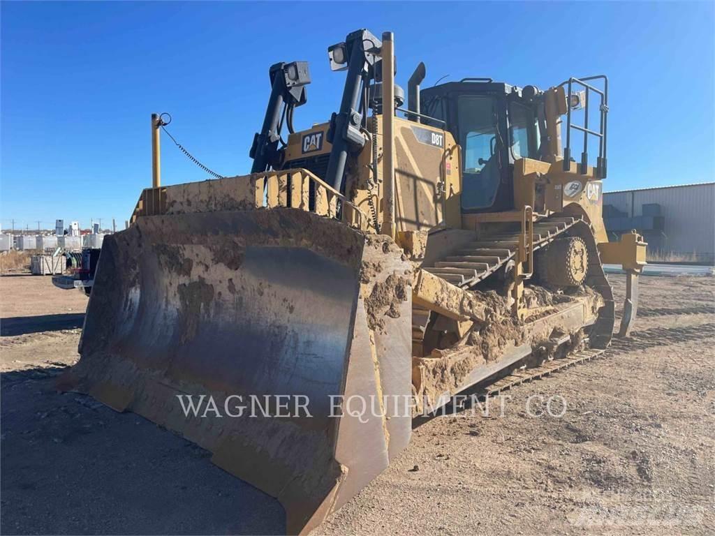 CAT D8T Buldozer sobre oruga