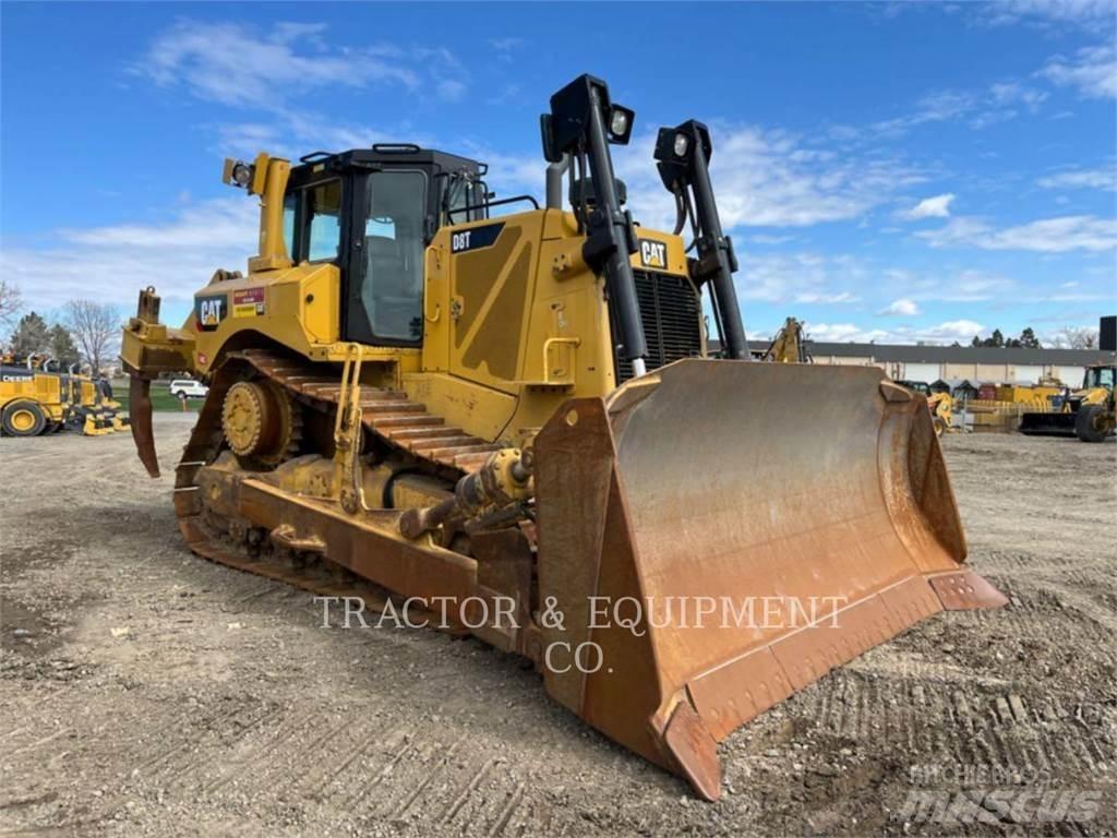 CAT D8T Buldozer sobre oruga