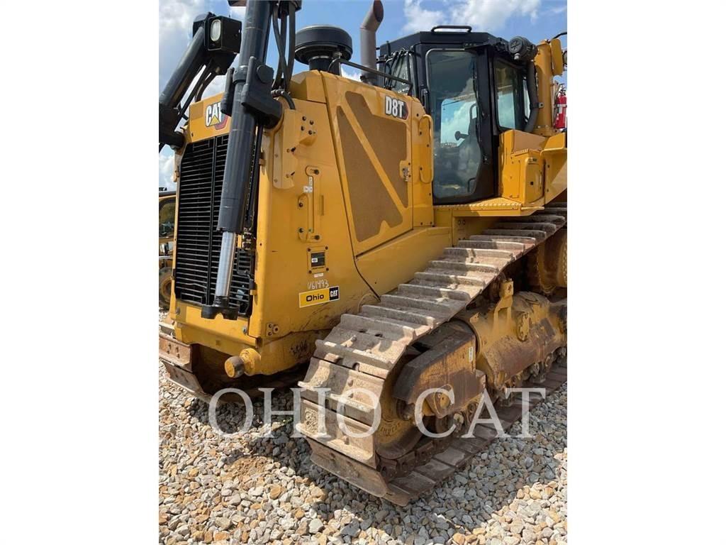 CAT D8T Buldozer sobre oruga