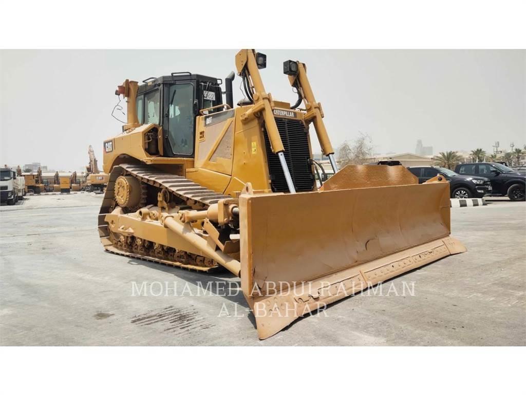 CAT D8T Buldozer sobre oruga