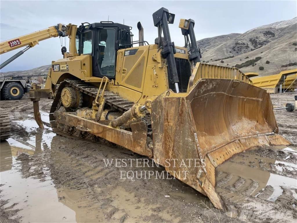 CAT D8T Buldozer sobre oruga