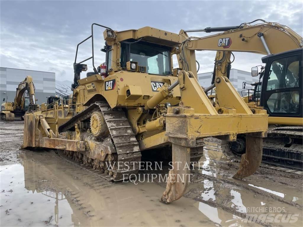 CAT D8T Buldozer sobre oruga