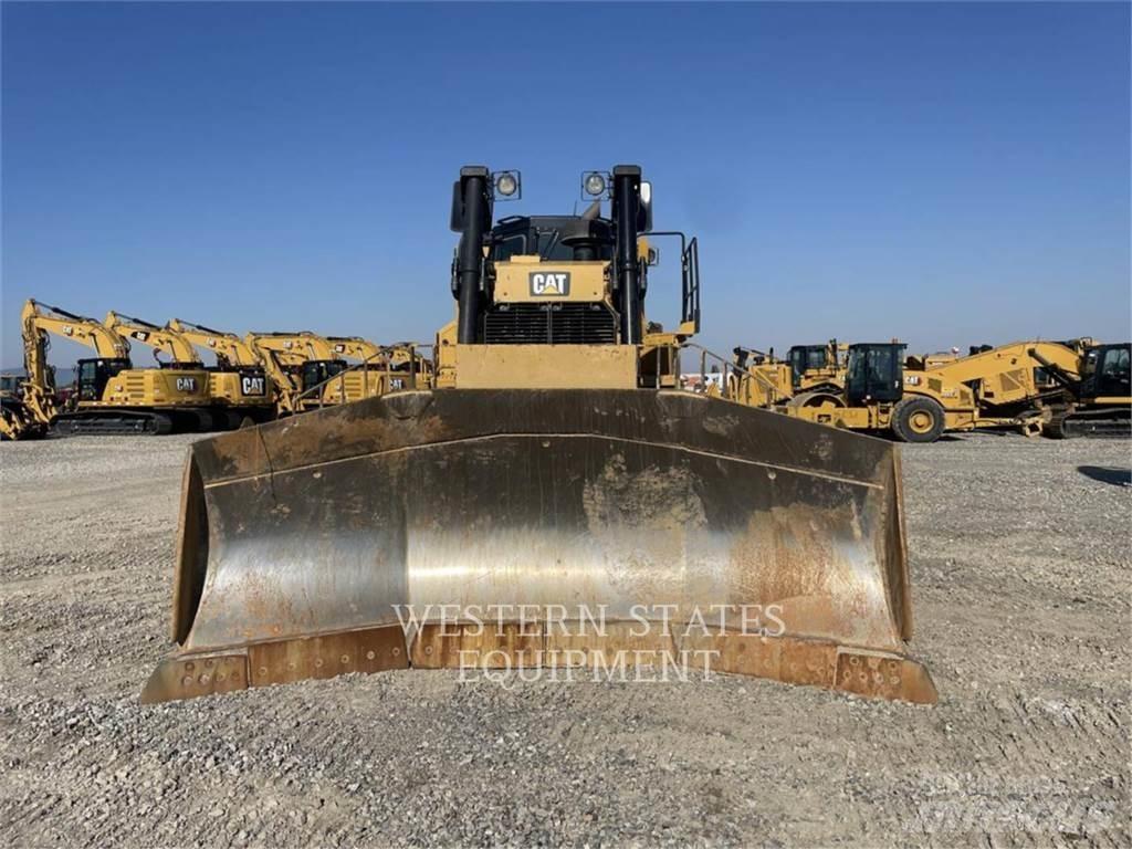 CAT D8T Buldozer sobre oruga