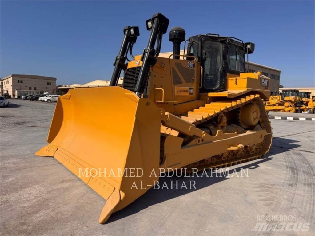 CAT D8T Buldozer sobre oruga