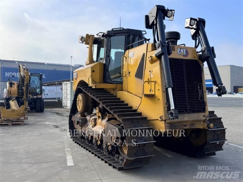 CAT D8T Buldozer sobre oruga