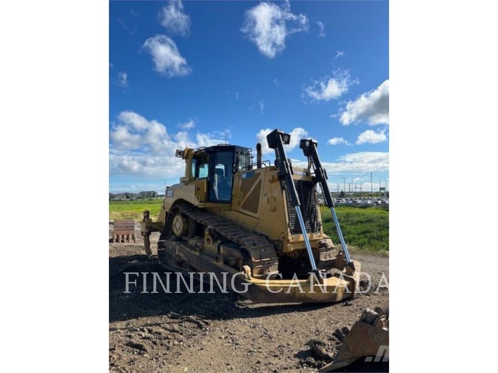 CAT D8T Buldozer sobre oruga