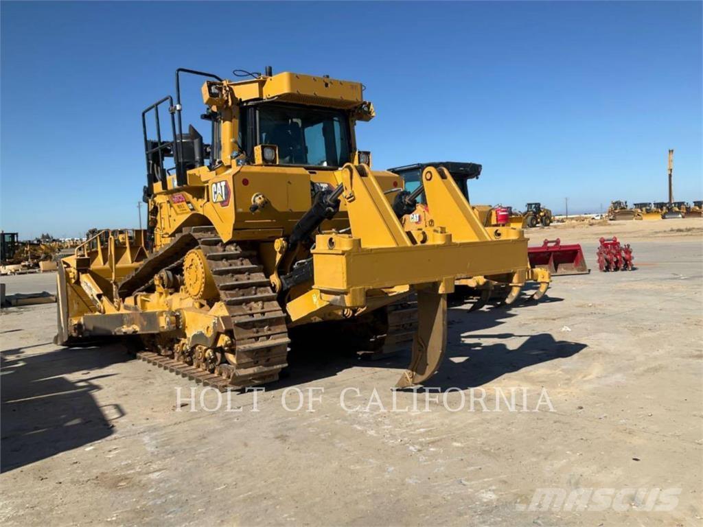 CAT D8T Buldozer sobre oruga