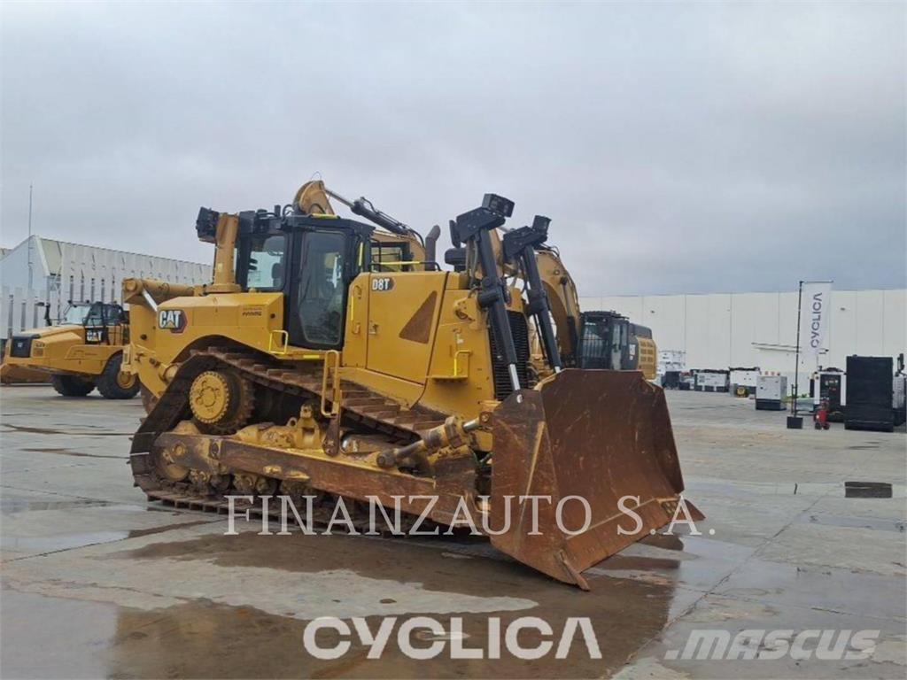 CAT D8T Buldozer sobre oruga