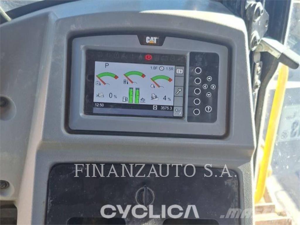 CAT D8T Buldozer sobre oruga