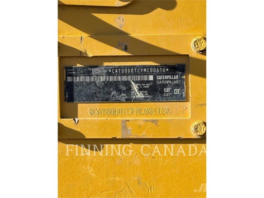 CAT D8T Buldozer sobre oruga