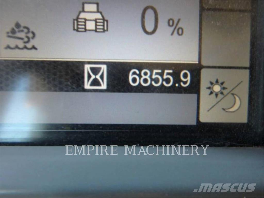 CAT D8T Buldozer sobre oruga