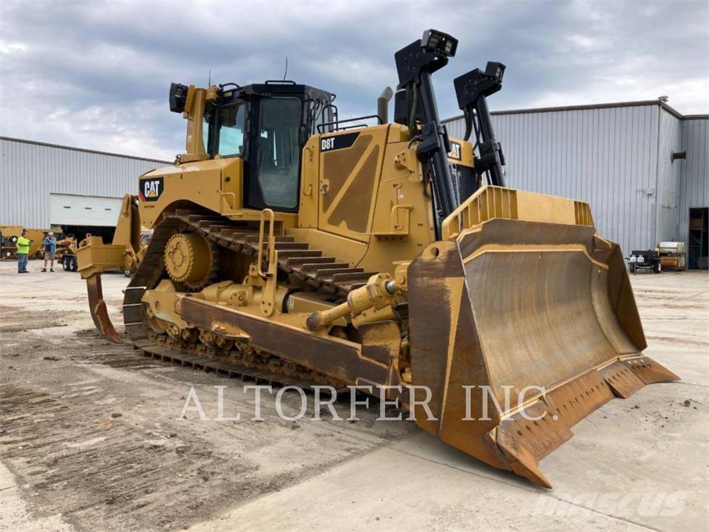 CAT D8T R 3D Buldozer sobre oruga