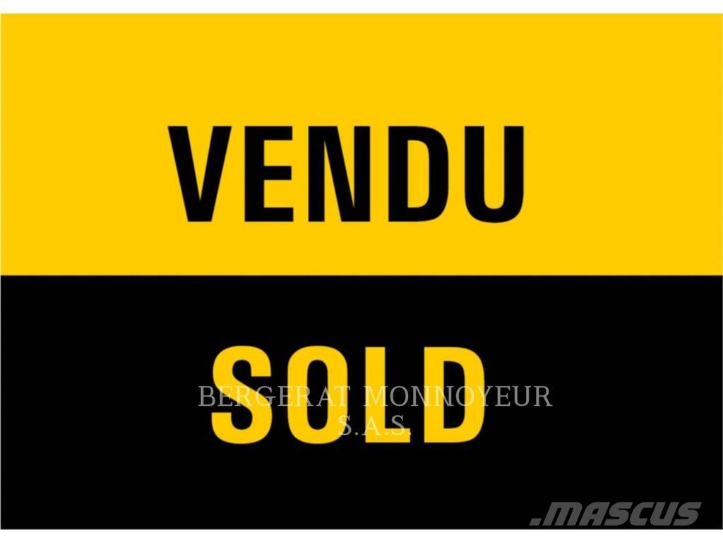 CAT D8T4F Buldozer sobre oruga