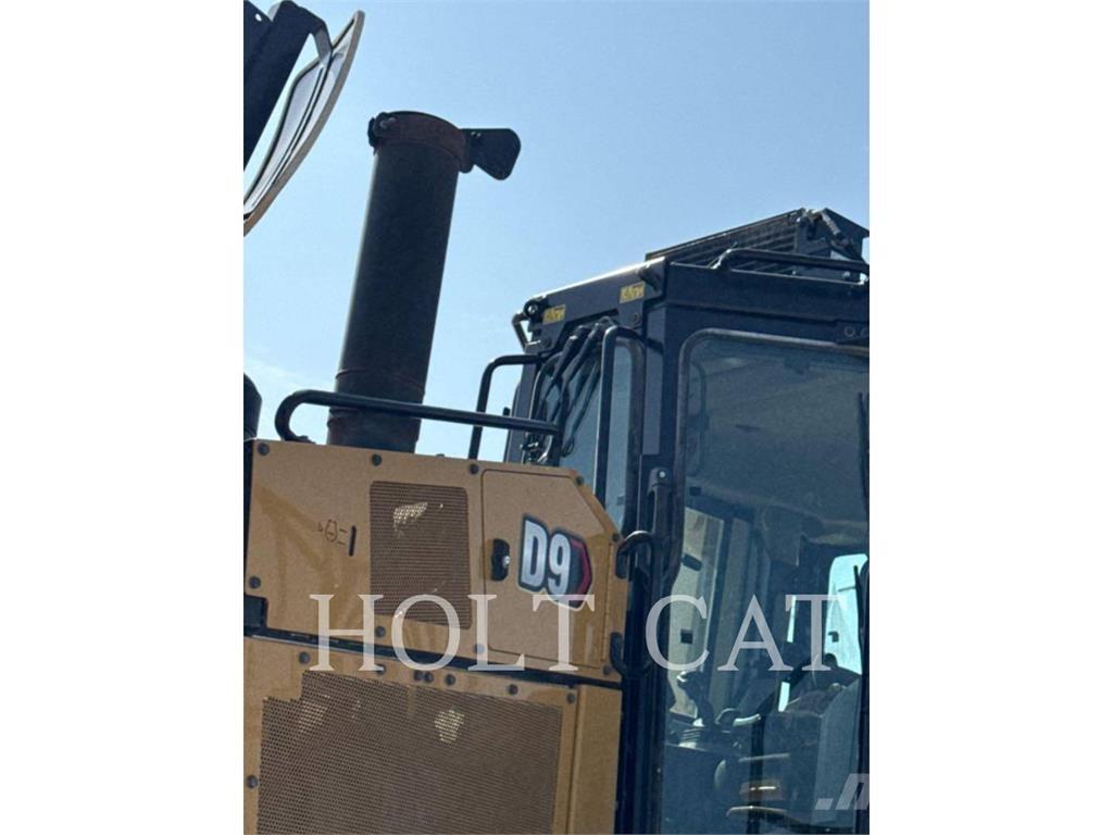 CAT D9 Buldozer sobre oruga
