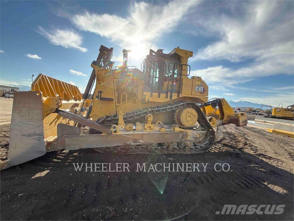 CAT D9 SU Buldozer sobre oruga