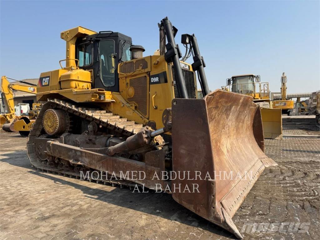 CAT D9RLRC Buldozer sobre oruga