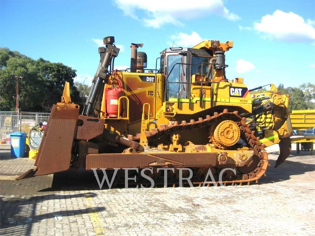 CAT D9T Buldozer sobre oruga