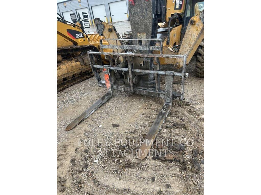 CAT FKTHT72W Carretillas telescópicas