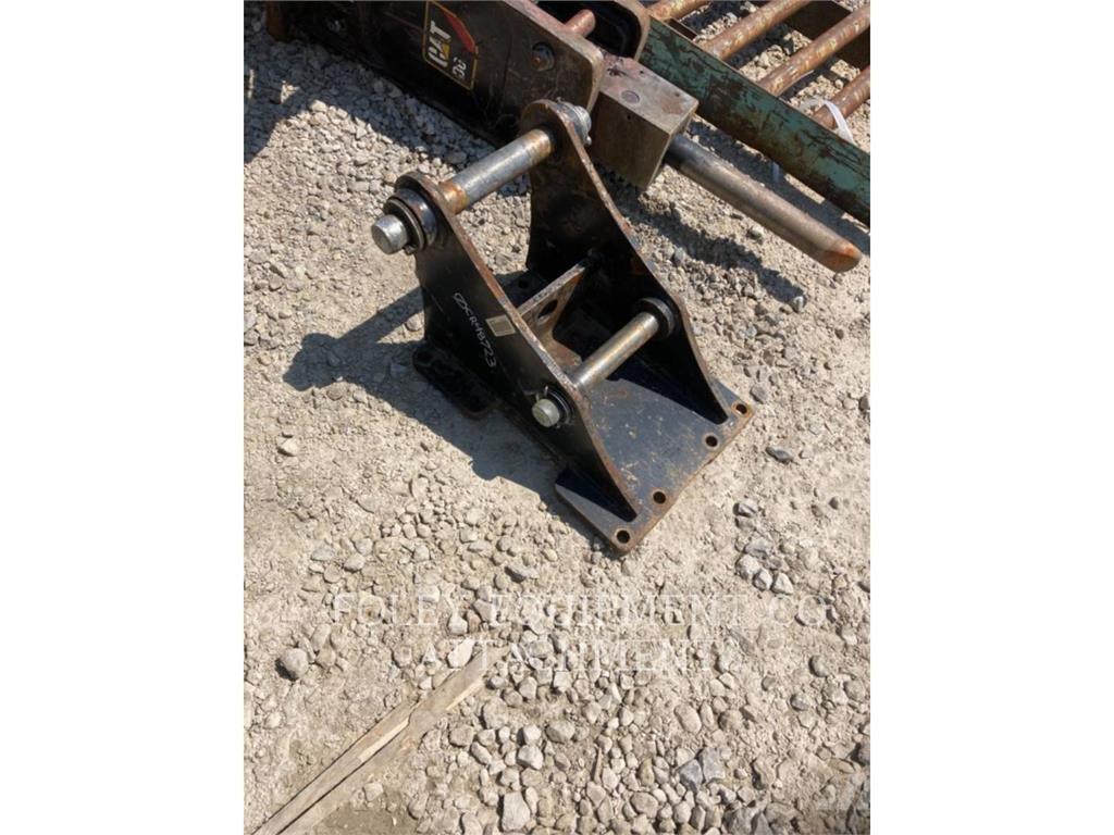 CAT HB95-420F Retrocargadoras