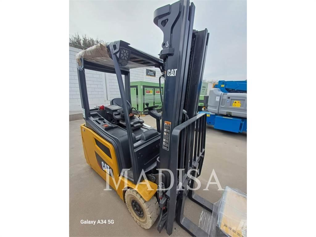 CAT LIFT TRUCKS 2ET3000 Montacargas - otros