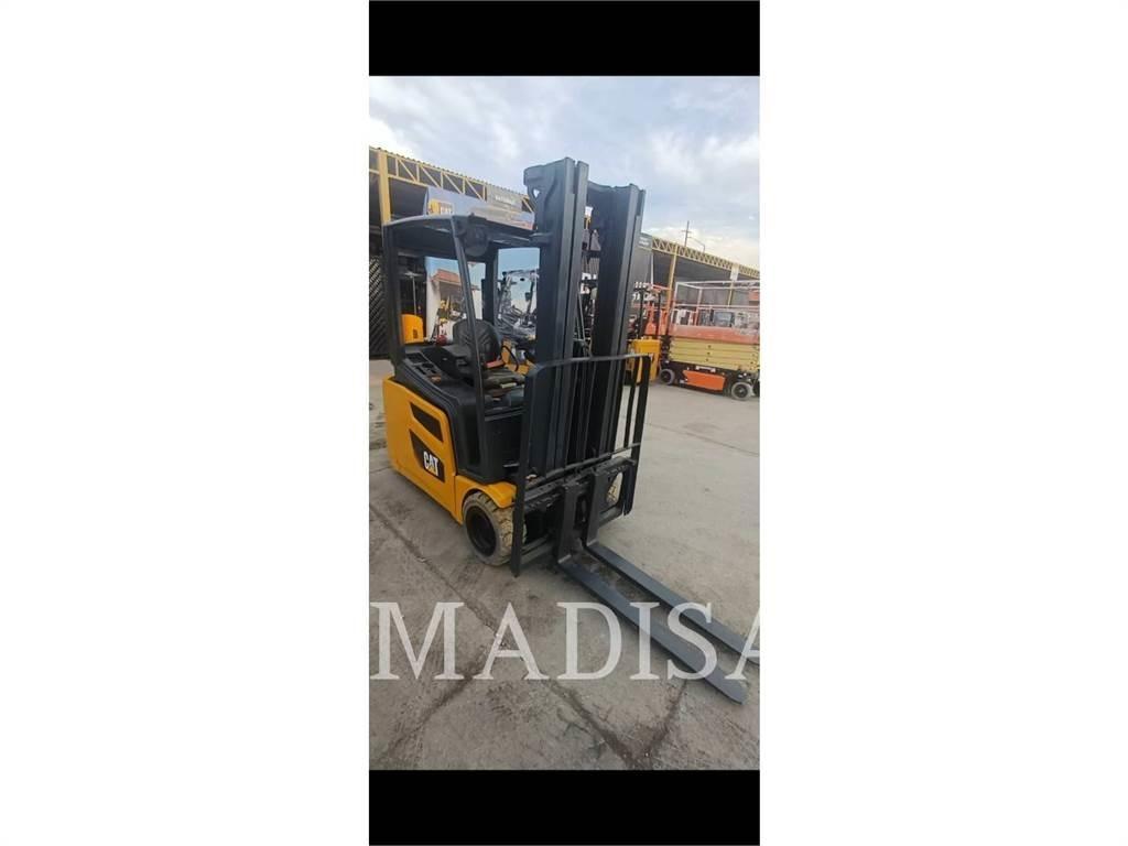 CAT LIFT TRUCKS 2ET4000 Montacargas - otros