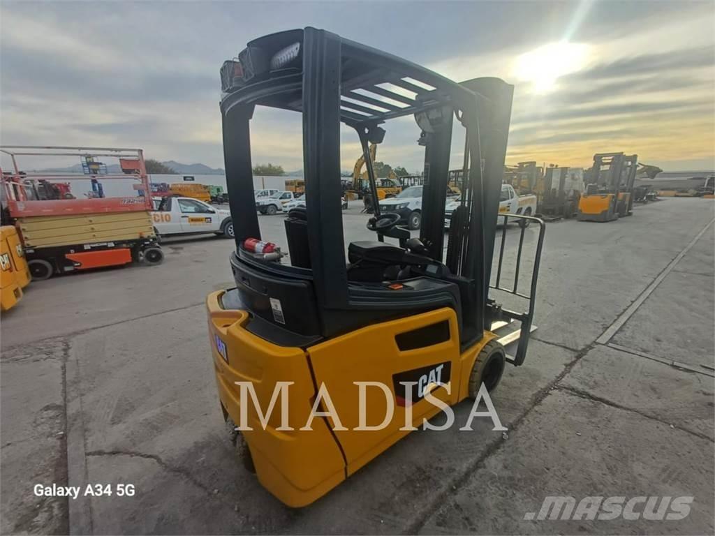 CAT LIFT TRUCKS 2ET4000 Montacargas - otros