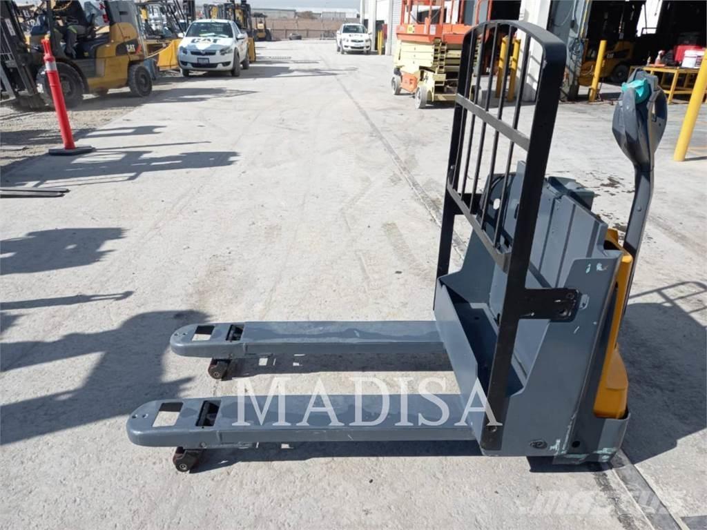 CAT LIFT TRUCKS EJE120E Montacargas - otros