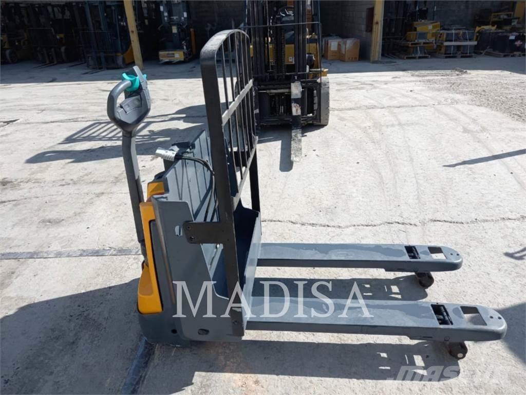 CAT LIFT TRUCKS EJE120E Montacargas - otros