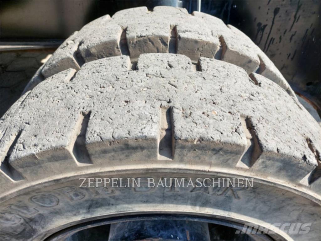 CAT MH3024-06C Excavadoras de demolición