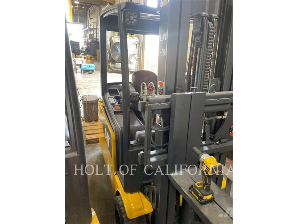 CAT MITSUBISHI 2ET4000 Carretillas de horquilla eléctrica