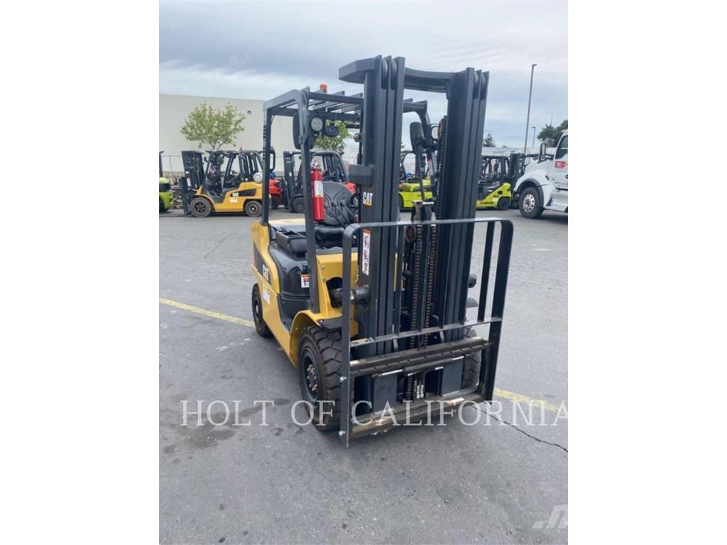 CAT MITSUBISHI DP25N5 Camiones diesel