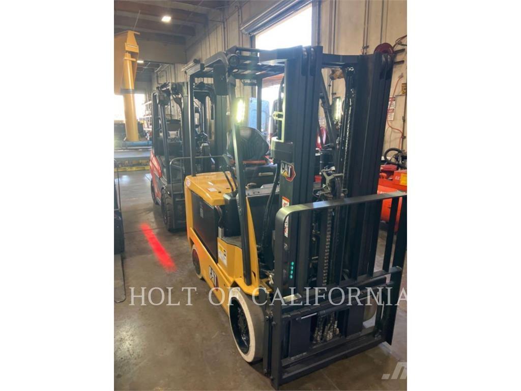 CAT MITSUBISHI EC30N3 Carretillas de horquilla eléctrica