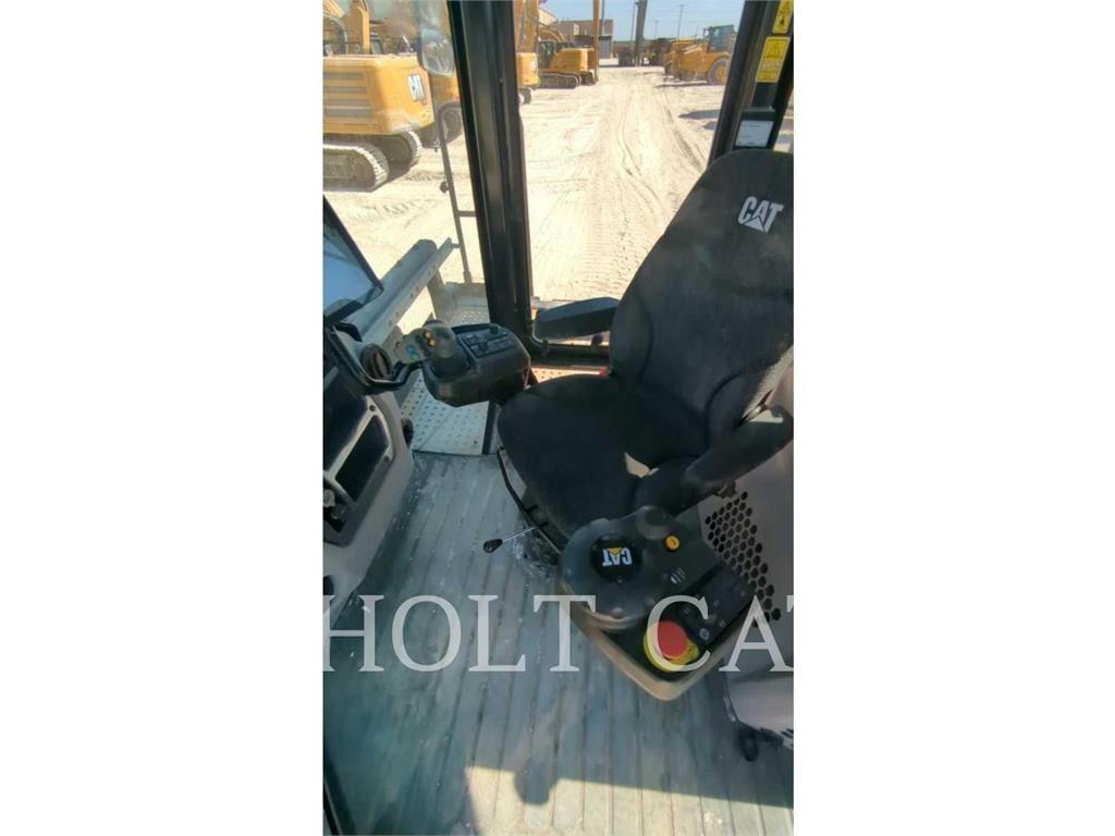 CAT RM400 CAB Recicladoras de asfalto