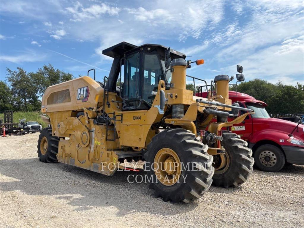 CAT RM600-01 Asfaltadoras