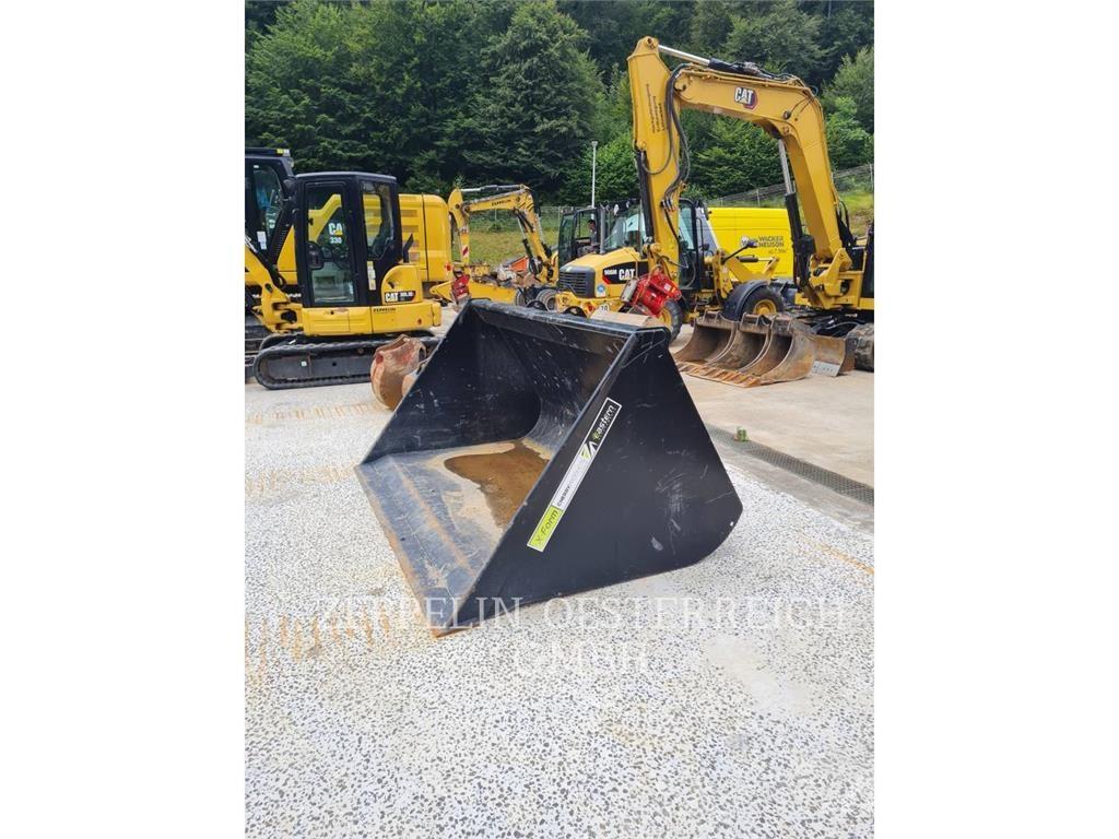 CAT TH 414 Carretillas telescópicas