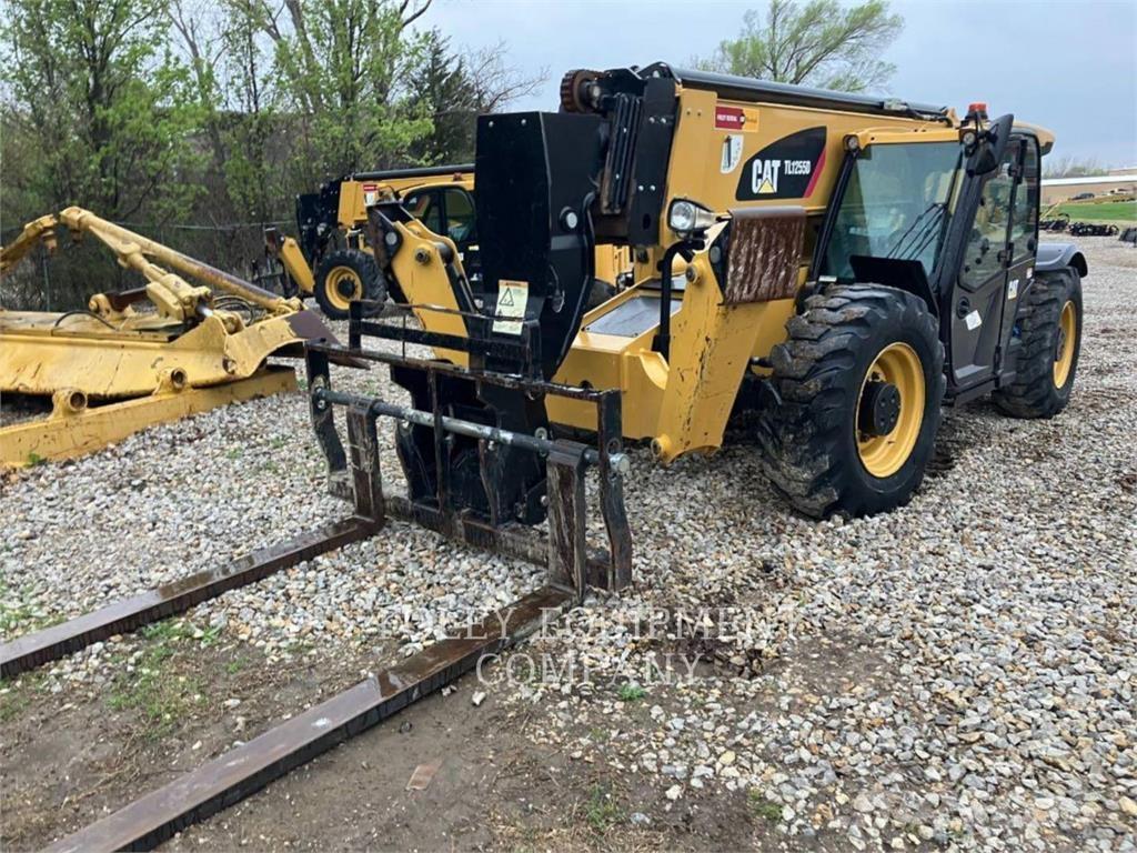 CAT TL1255DC Carretillas telescópicas