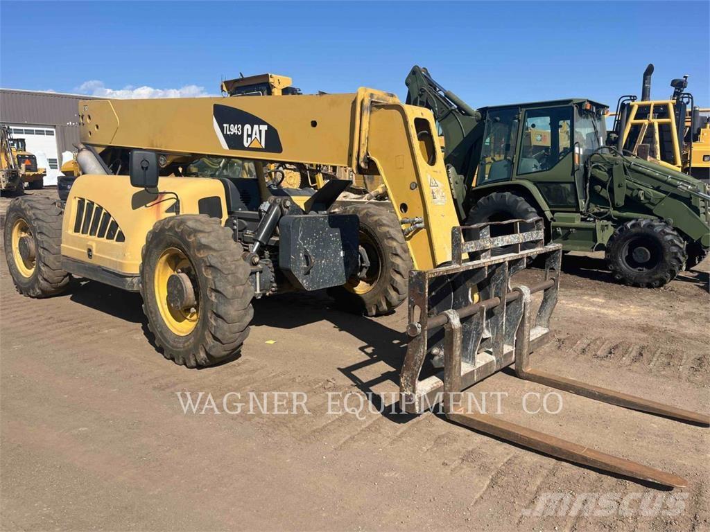 CAT TL943 Carretillas telescópicas