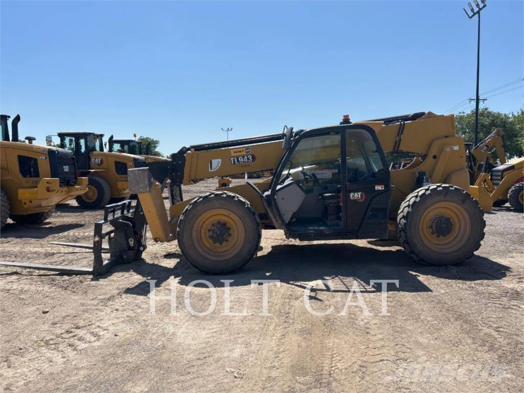 CAT TL943 Carretillas telescópicas