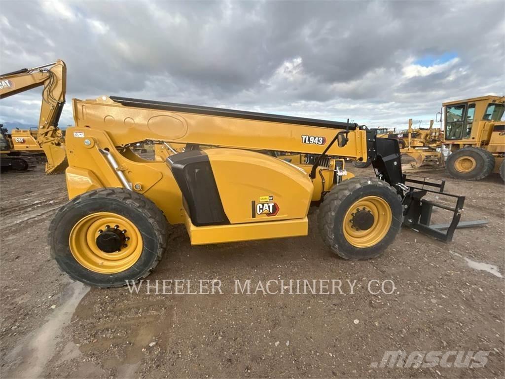 CAT TL943 CB Carretillas telescópicas