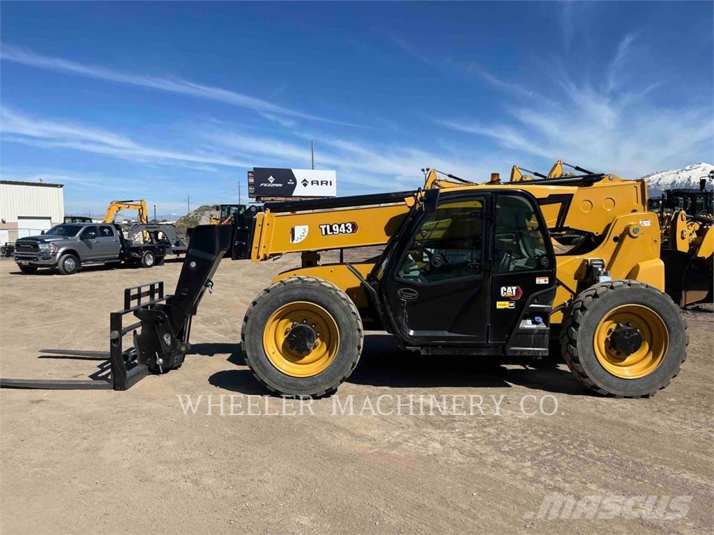 CAT TL943 CB Carretillas telescópicas